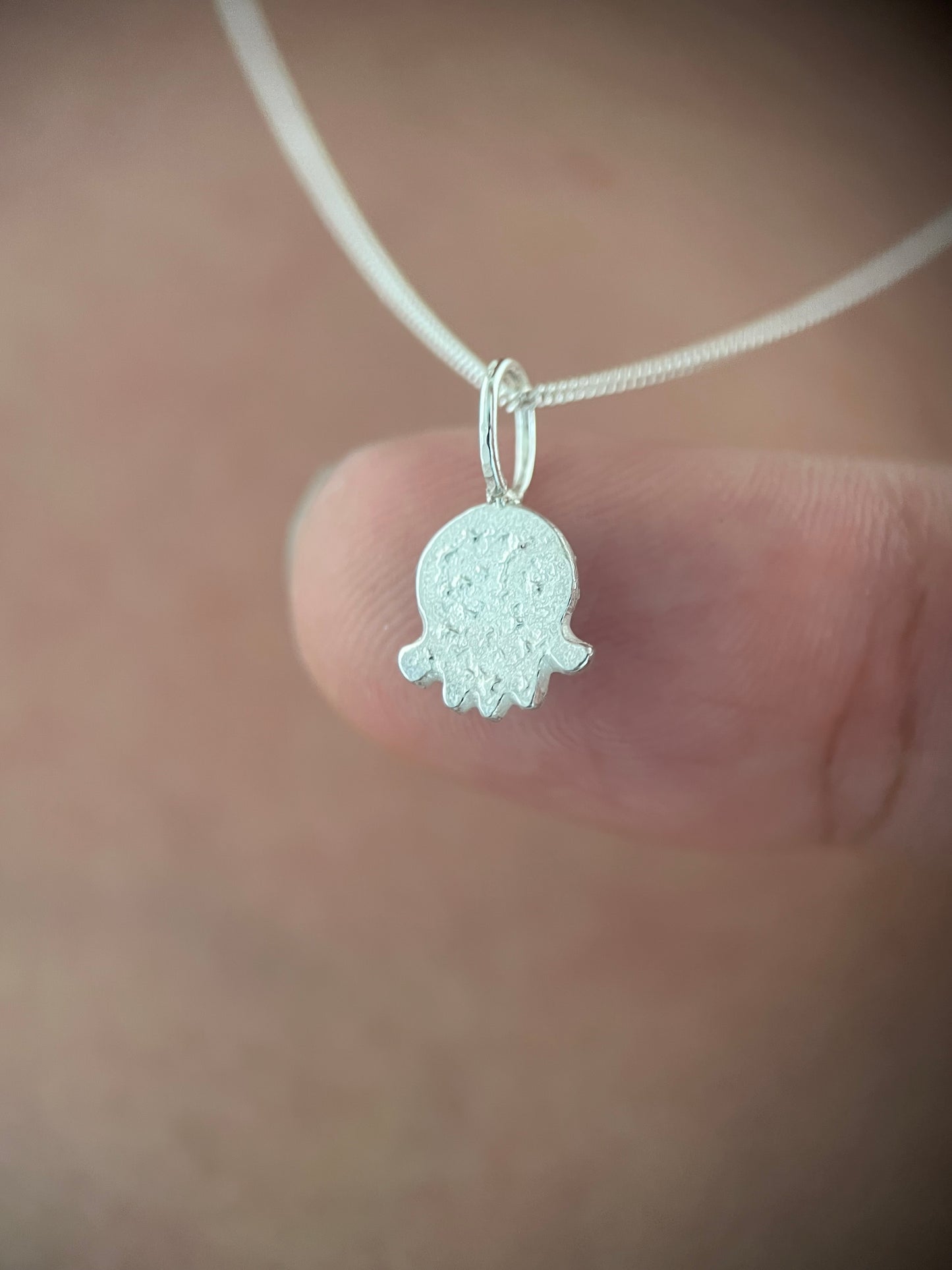 Hamsa Pendant in Silver