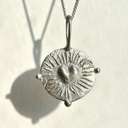 Cor Vitae Pendant in Silver