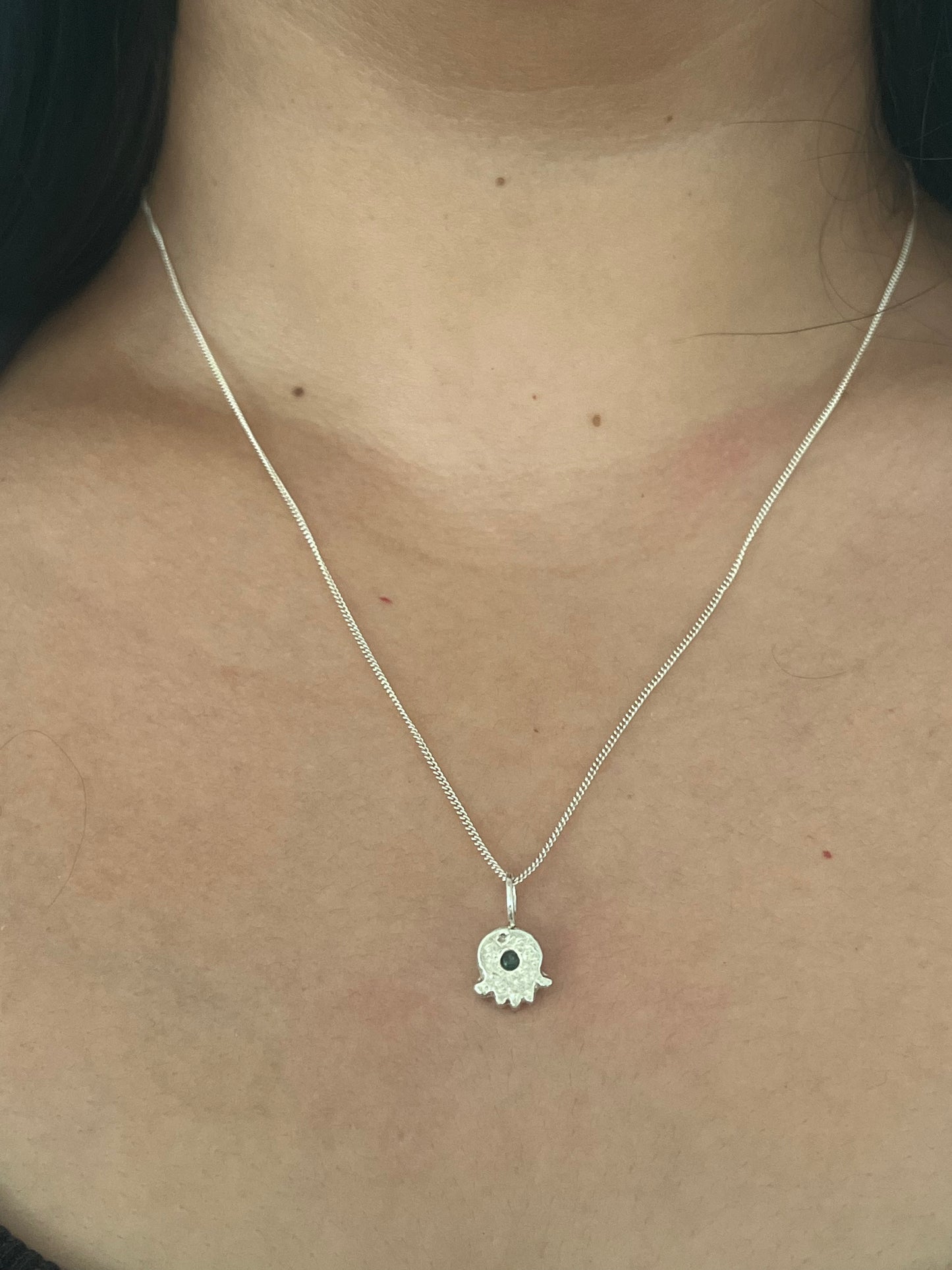 Hamsa Pendant With Lab Emerald in Silver